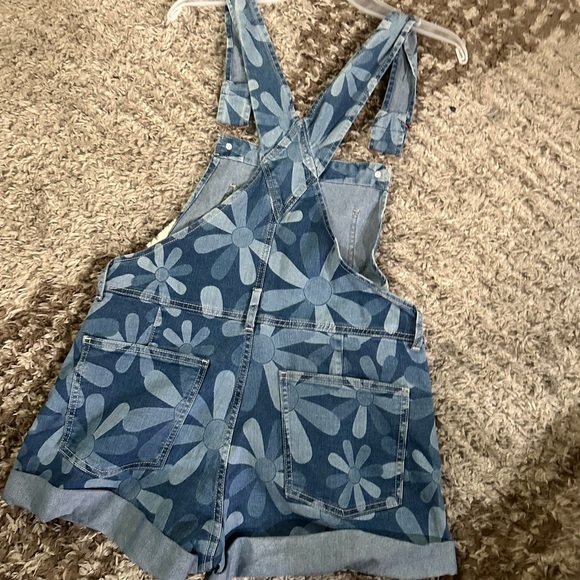 Girls overalls - Picture 2 of 4